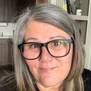 Meet your Posher, Brenda